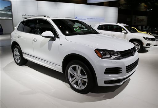 EPA Says Volkswagen Cheated For the Second Time on Emissions Tests | Video